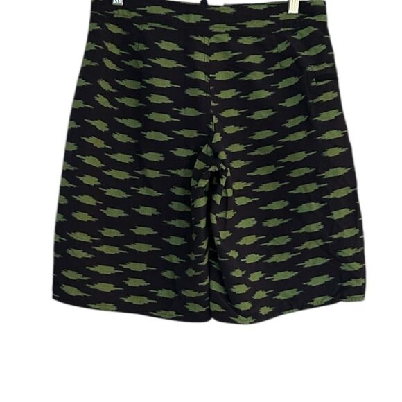 Patagonia Mens Green Blue Print Wavefarer Board Shorts Size 30 - Picture 2 of 11